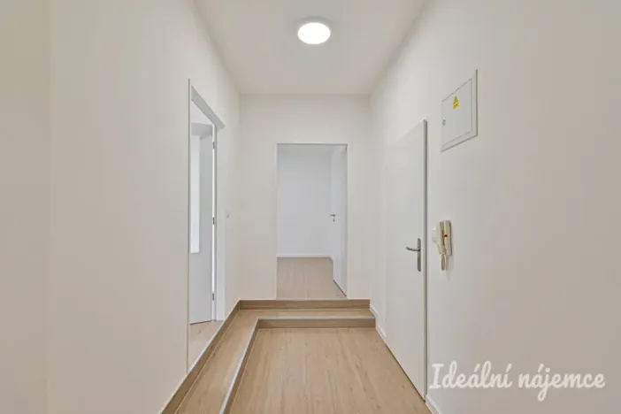 Pronájem bytu 1+1, Brno, Slovinská, 45 m2