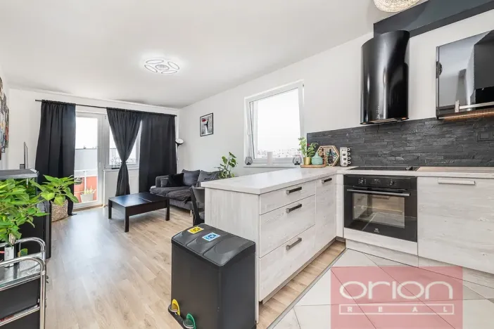Prodej bytu 3+kk, Praha - Kyje, Sicherova, 72 m2