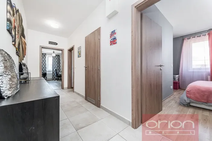 Prodej bytu 3+kk, Praha - Kyje, Sicherova, 72 m2