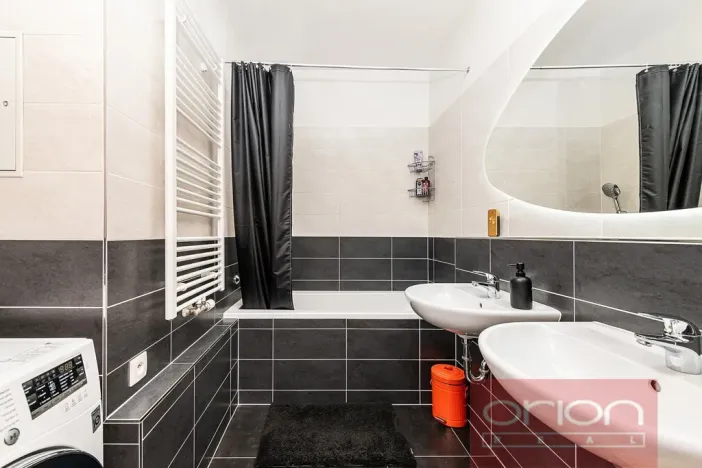 Prodej bytu 3+kk, Praha - Kyje, Sicherova, 72 m2