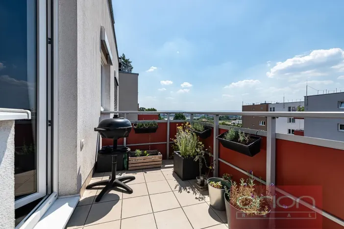 Prodej bytu 3+kk, Praha - Kyje, Sicherova, 72 m2