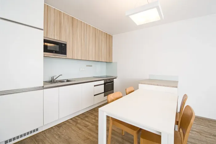 Pronájem bytu 2+kk, Praha - Vršovice, Donská, 70 m2