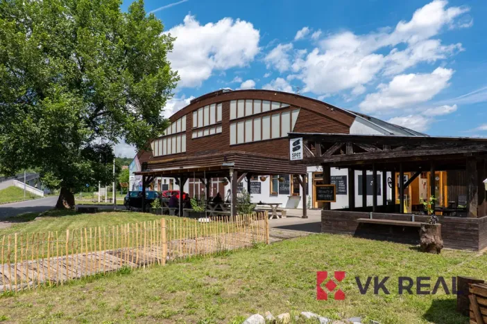 Prodej komerční nemovitosti, Praha - Bubeneč, Císařský ostrov, 3100 m2