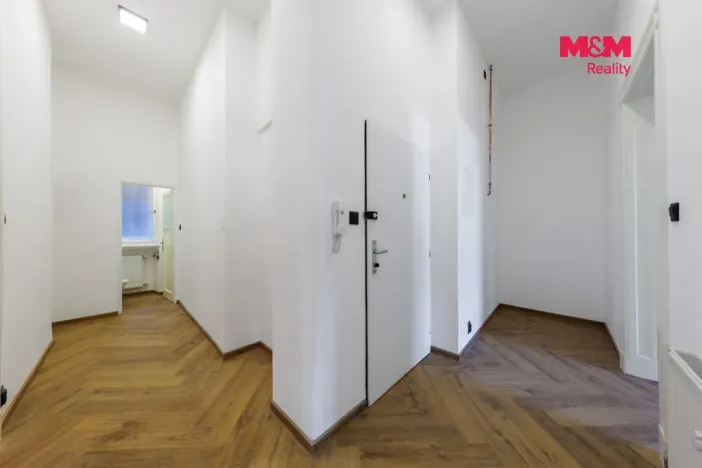 Pronájem bytu 2+1, Karlovy Vary, Na Vyhlídce, 83 m2