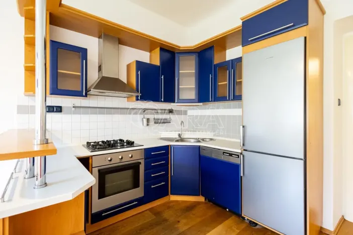Pronájem bytu 2+kk, Praha - Holešovice, U průhonu, 48 m2