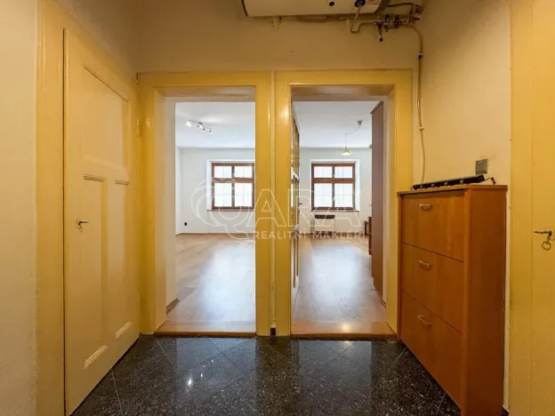 Pronájem bytu 2+kk, Praha - Holešovice, U průhonu, 48 m2