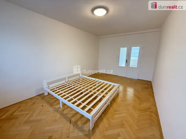 Pronájem bytu 4+kk, Praha - Vinohrady, Pod Rapidem, 72 m2