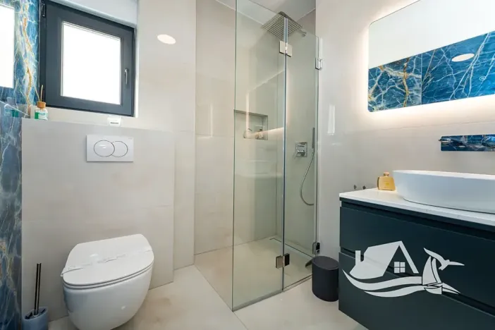 Prodej vily, Vrsi, Chorvatsko, 210 m2