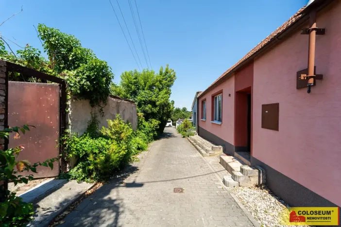 Prodej rodinného domu, Ivaň, 117 m2