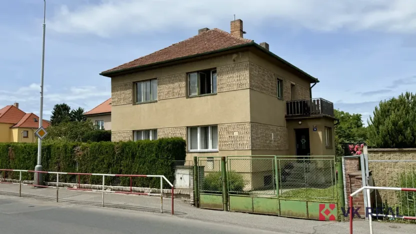 Pronájem bytu 2+1, Praha - Suchdol, Internacionální, 68 m2