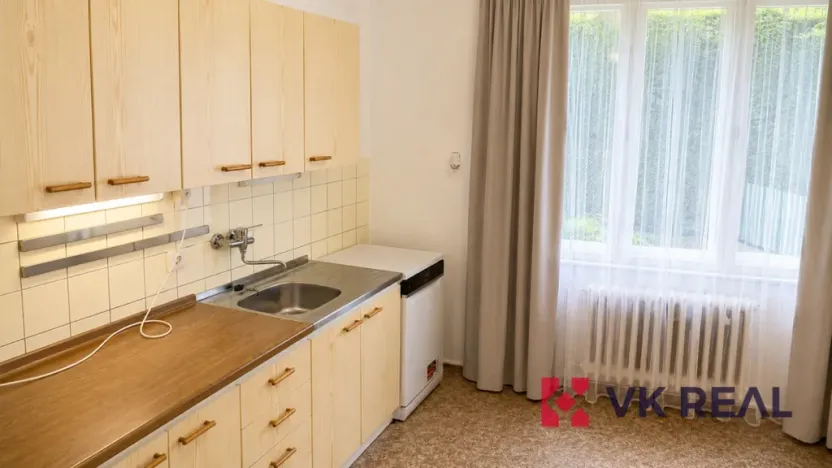 Pronájem bytu 2+1, Praha - Suchdol, Internacionální, 68 m2