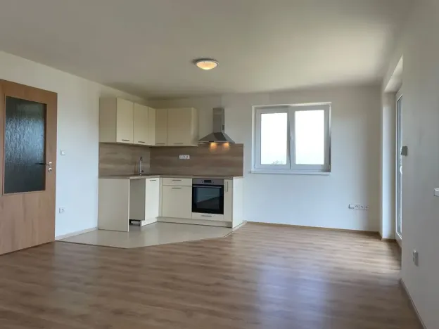 Pronájem bytu 2+kk, Říčany, Platanová, 58 m2