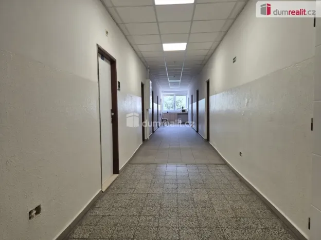 Pronájem kanceláře, České Budějovice - České Budějovice 2, Na Zlaté stoce, 30 m2