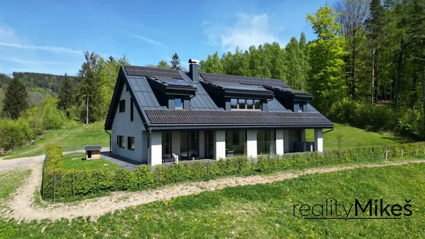 Prodej rodinného domu, Křižany, 470 m2