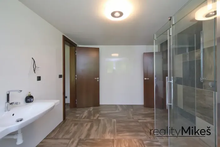 Prodej rodinného domu, Křižany, 470 m2