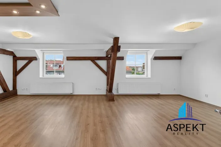 Pronájem bytu 2+kk, Praha - Holešovice, Tovární, 64 m2
