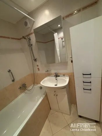 Pronájem bytu 2+1, Třebíč - Nové Dvory, Novodvorská, 47 m2