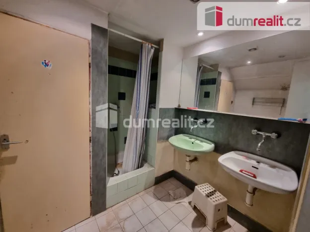 Pronájem výrobních prostor, Odolena Voda, Velkoveská, 238 m2