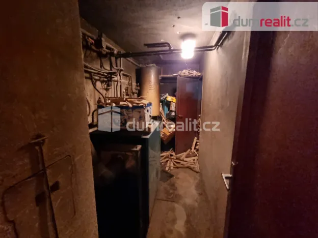 Pronájem výrobních prostor, Odolena Voda, Velkoveská, 238 m2