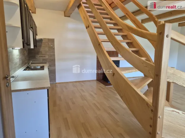 Pronájem rodinného domu, Kájov - Mezipotočí, 130 m2