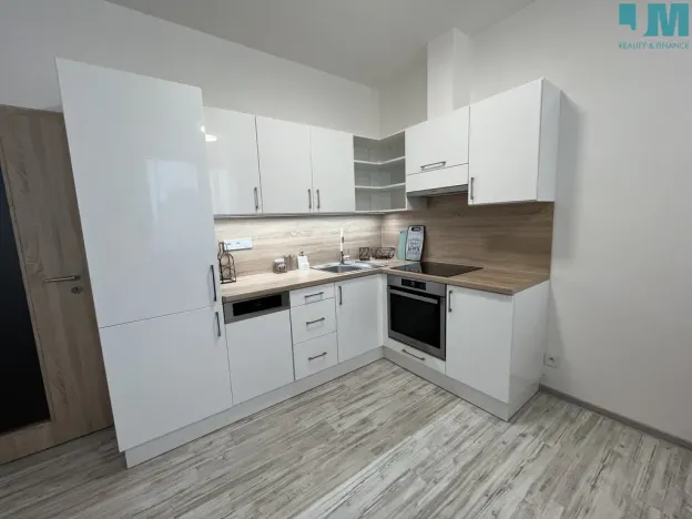 Pronájem bytu 1+kk, Žďár nad Sázavou, Nádražní, 37 m2