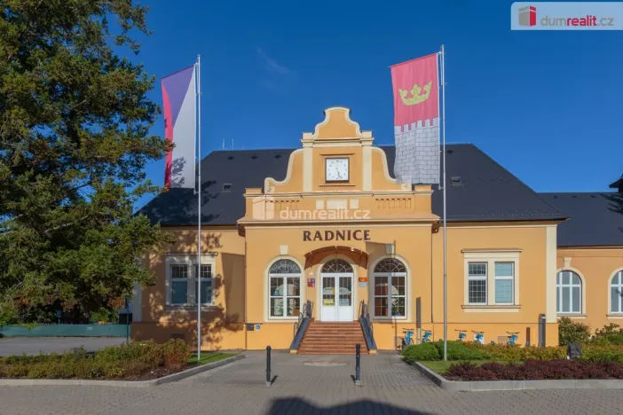 Prodej rodinného domu, Králův Dvůr, 5. května, 360 m2