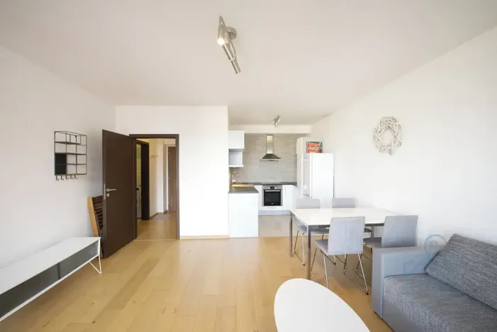 Pronájem bytu 2+kk, Praha - Holešovice, V háji, 56 m2