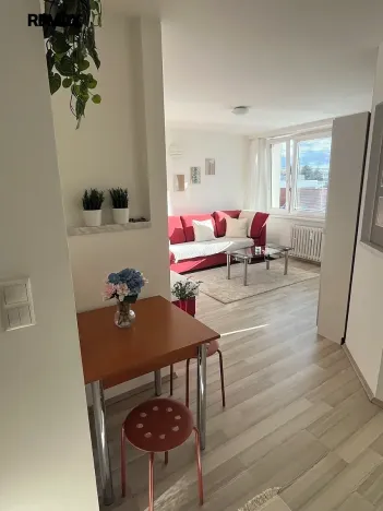Pronájem bytu 1+kk, Praha - Libeň, Nad Mazankou, 35 m2