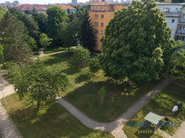 Prodej bytu 1+1, Praha - Vysočany, Kolbenova, 80 m2