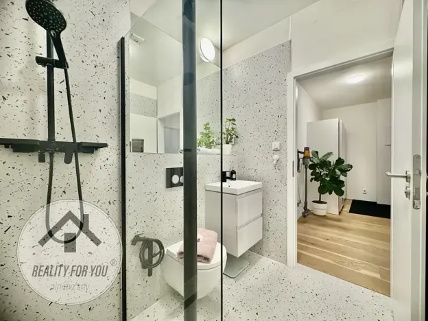Pronájem bytu 2+kk, Praha - Libeň, U Balabenky, 62 m2