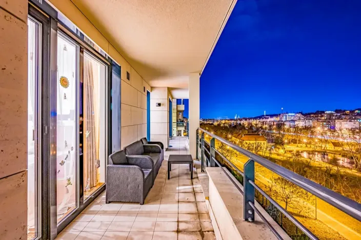 Pronájem bytu 3+kk, Praha, Na Petynce, 91 m2