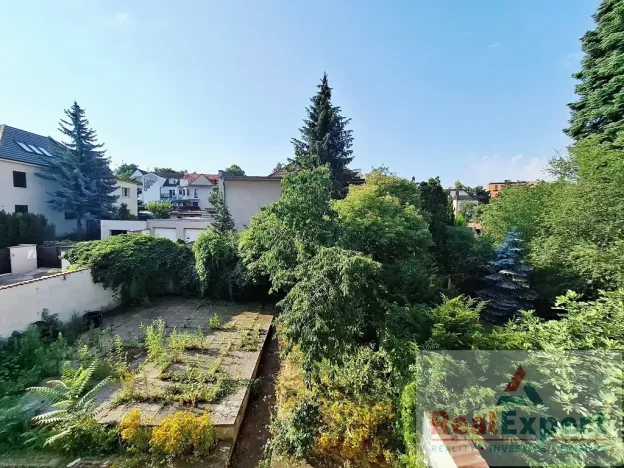 Pronájem bytu 1+kk, Praha - Žižkov, Jeseniova, 25 m2