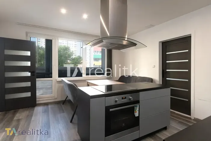 Prodej bytu 3+1, Orlová, Adamusova, 65 m2