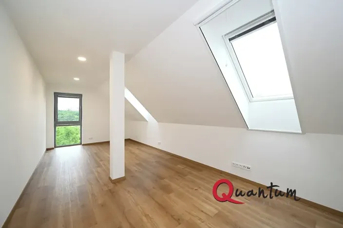 Pronájem bytu 2+1, Praha - Holyně, Za Knotkem, 89 m2