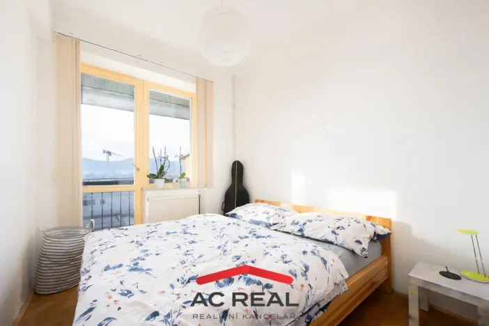 Pronájem bytu 2+kk, Brno - Komín, Štursova, 39 m2