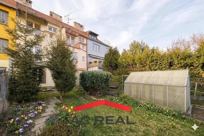 Pronájem bytu 2+kk, Brno - Komín, Štursova, 39 m2