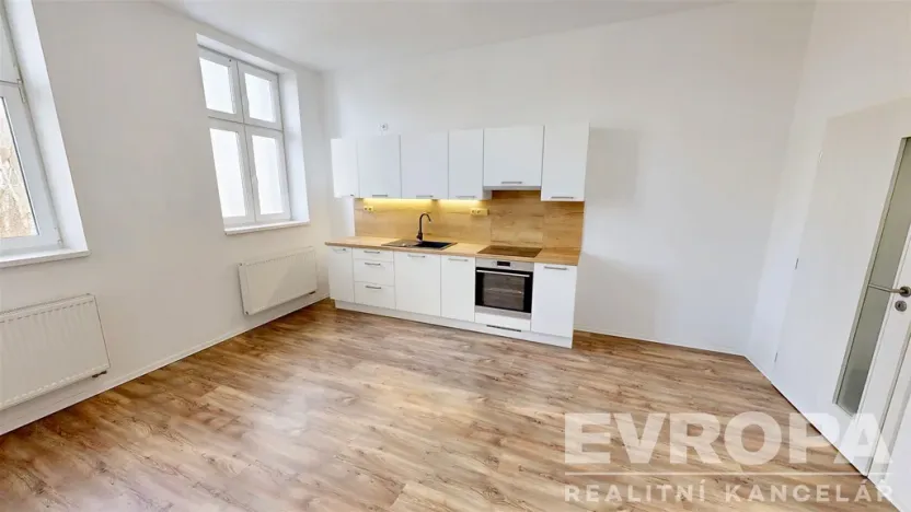 Pronájem bytu 2+kk, Žirovnice, Havlíčkovo náměstí, 39 m2