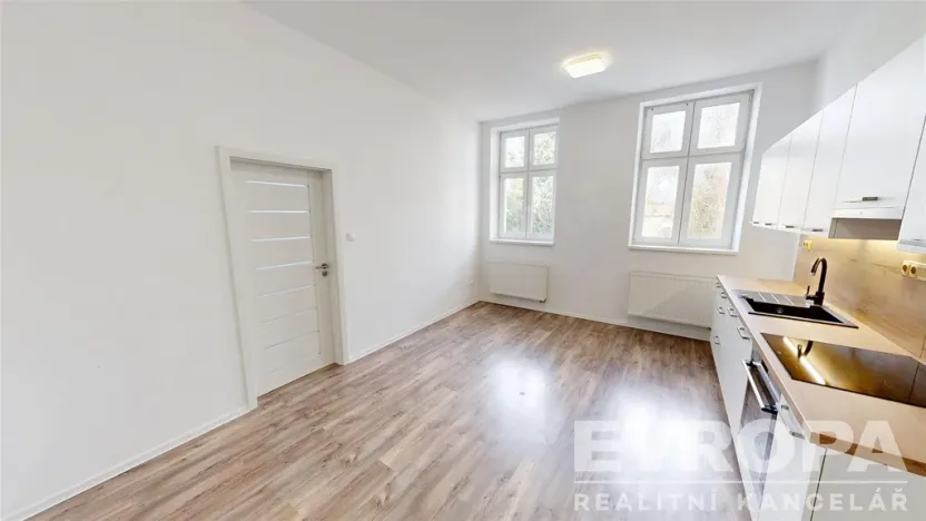 Pronájem bytu 2+kk, Žirovnice, Havlíčkovo náměstí, 39 m2