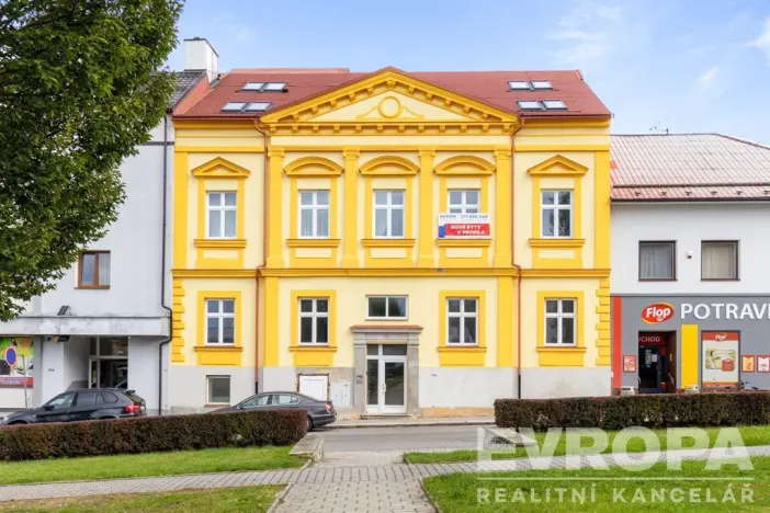 Pronájem bytu 2+kk, Žirovnice, Havlíčkovo náměstí, 39 m2