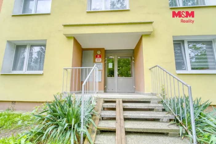 Pronájem bytu 1+kk, Plzeň - Doubravka, Popelnicová, 20 m2