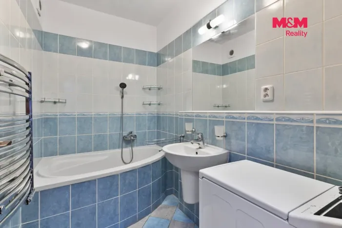 Prodej bytu 2+kk, Liberec - Liberec VI-Rochlice, Nádvorní, 76 m2