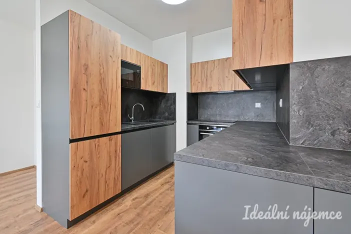 Pronájem bytu 2+kk, Slavkov u Brna, Slovanská, 63 m2