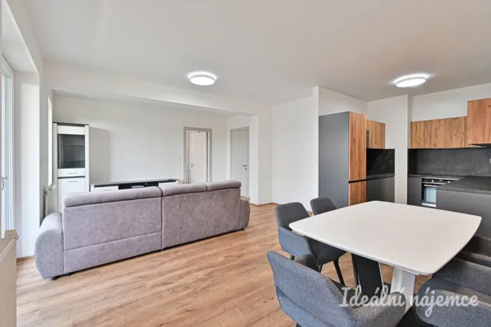Pronájem bytu 2+kk, Slavkov u Brna, Slovanská, 63 m2