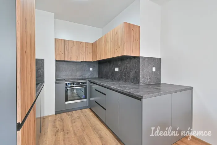 Pronájem bytu 2+kk, Slavkov u Brna, Slovanská, 63 m2
