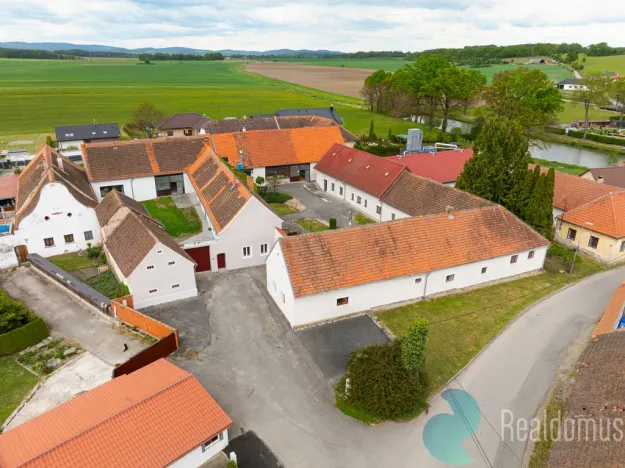 Prodej zemědělské usedlosti, Babice, 616 m2