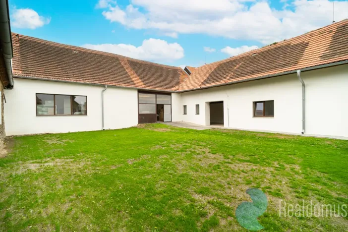 Prodej zemědělské usedlosti, Babice, 616 m2