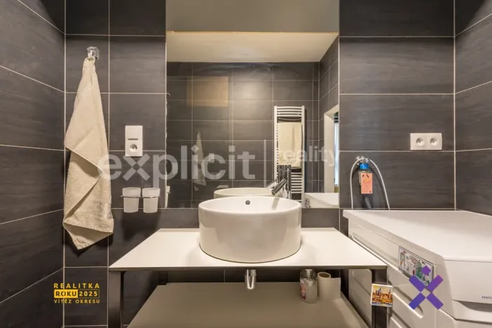Prodej bytu 1+kk, Zlín, Lorencova, 28 m2