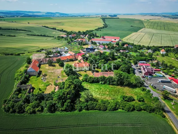 Prodej domu, Žatec, 3000 m2