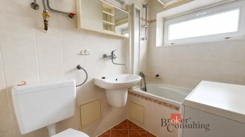 Pronájem bytu 2+1, Hradec Králové, Labská kotlina, 50 m2