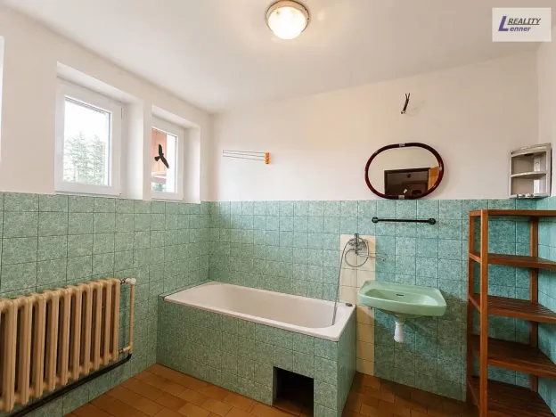 Pronájem atypického bytu, Klučenice, 300 m2